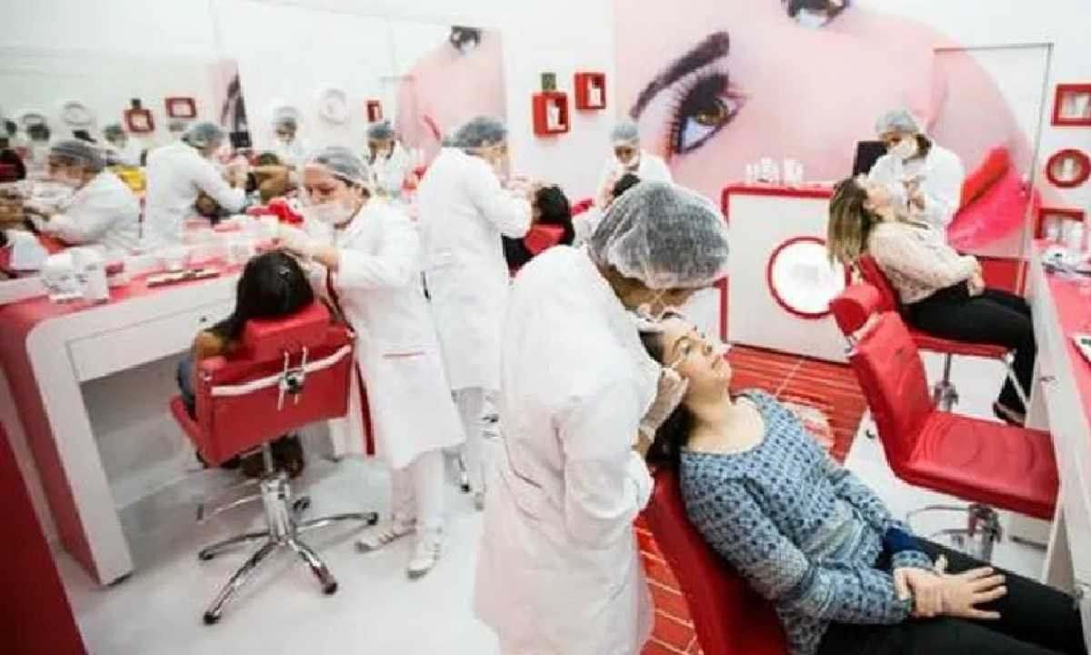 Mulheres empreendedoras têm oportunidades, mas encaram desafios no mercado da estética -  (crédito: Sóbrancelhas/Divulgação)