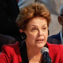 Marcada por pedaladas e crise, Dilma é eleita Mulher Economista de 2023 - Marco Longari/POOL/AFP