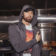 Eminem no auge: Rapper entra no Top-10 em vendas na história - www.instagram.com/eminem