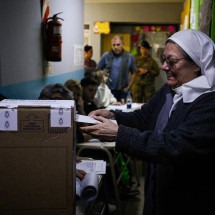 Entenda como funciona o 2º turno da eleição na Argentina -  REUTERS/Mariana Nedelcu/Folhapress