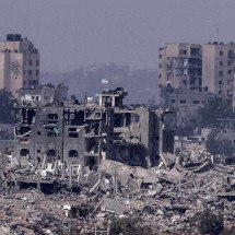 Israel, Hamas e EUA chegam a acordo para libertação de reféns por pausa na guerra, diz jornal - Kenzo TRIBOUILLARD / AFP