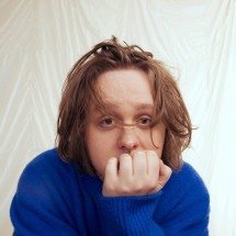 Entenda a síndrome que afastou Lewis Capaldi dos palcos - Divulgação