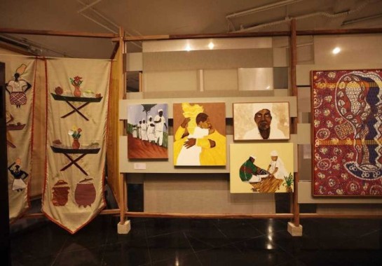 Obras de Maxodi, Pandro Nobã e Alberto Pitta no Muncab (Museu Nacional da Cultura Afro-Brasileira), de Salvador  -  (crédito: Anastácia Flora Oliveira/Divulgação)