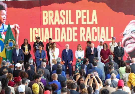 Igualdade racial: Lula lança ações; 5 terras quilombolas são tituladas -  (crédito: EBC - Últimas Notícias)