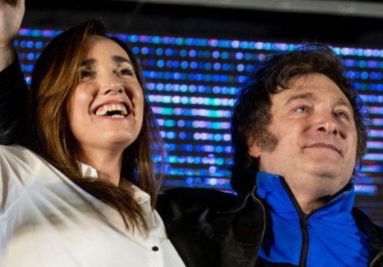 Victoria Villaruel e Javier Milei durante a campanha -  (crédito: Getty Images)