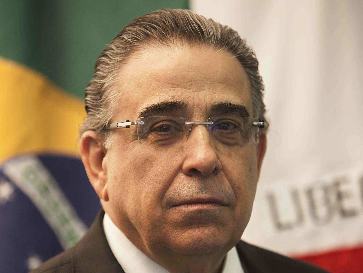 Morre ex-governador de Minas Gerais Alberto Pinto Coelho
