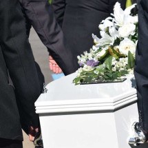 Homem é confundido com morto e família participa de enterro errado no RS - Pixabay/Reprodução