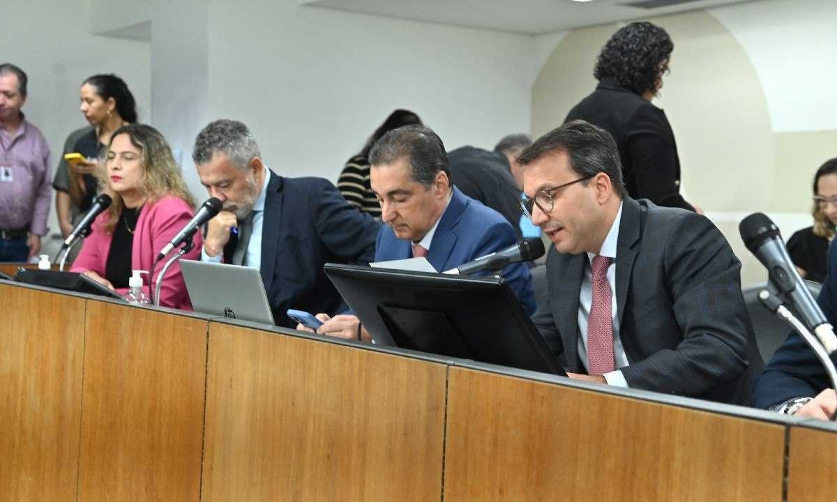 'Teto de gastos' é aprovado pela CCJ da Assembleia de Minas Gerais