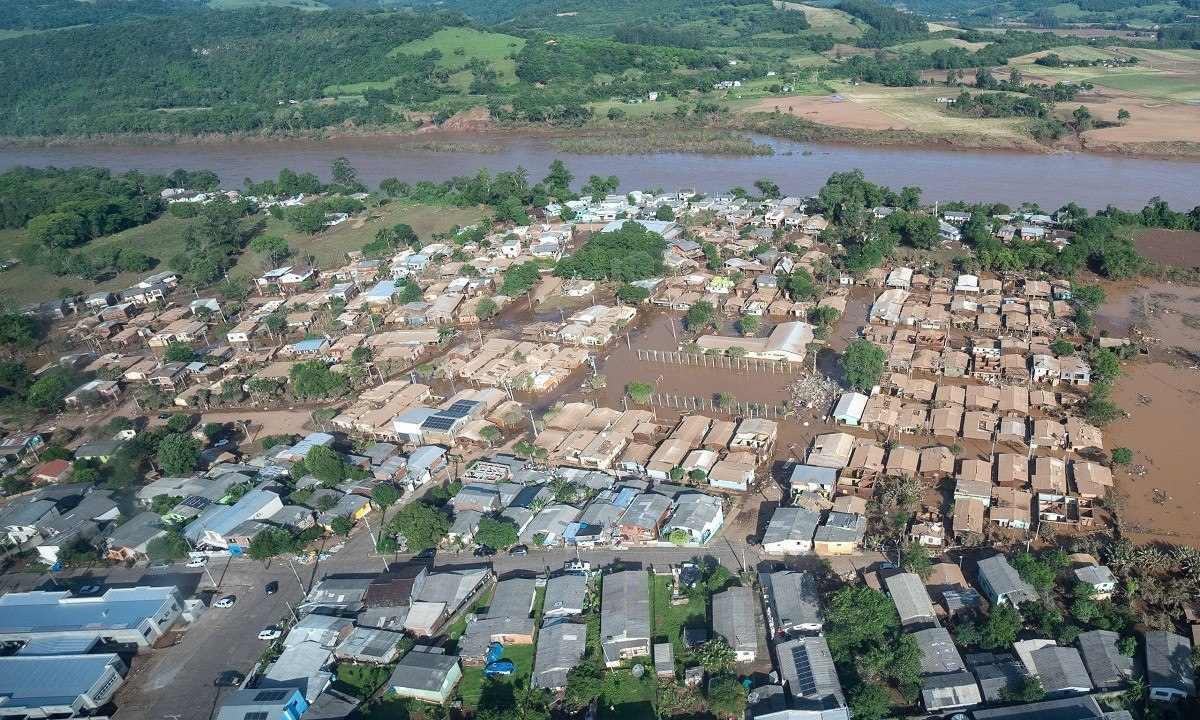 Com temporais, Rio Grande do Sul registra 5 mortes e 28 mil pessoas com moradas comprometidas