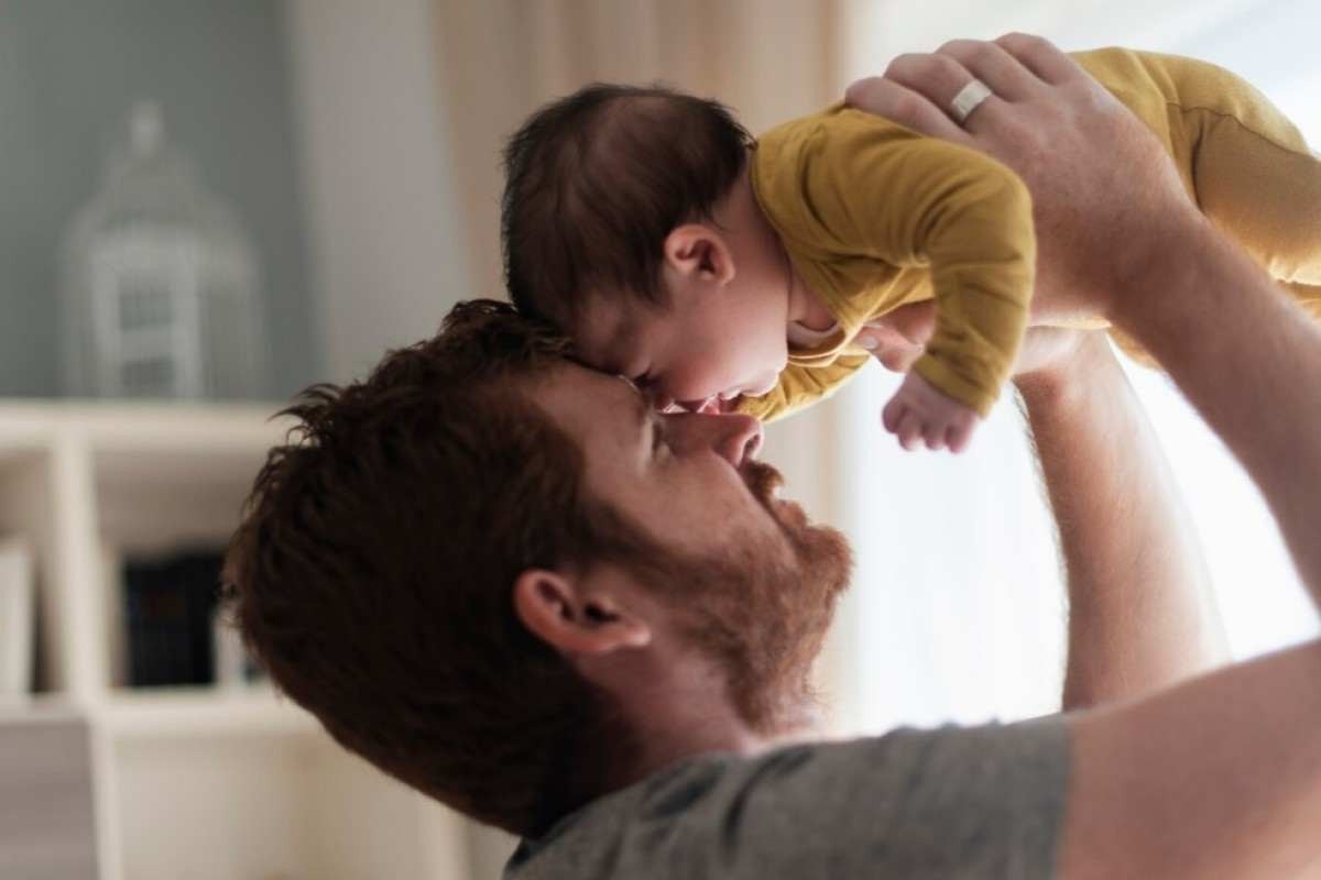 Amamentação: suporte paterno garante qualidade de vida para mãe e bebê; saiba como 