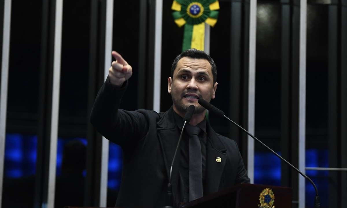 Senador Cleitinho criticou a licitação do STF que prevê gastos de R$ 4,3 milhões em aluguéis de carros blindados -  (crédito: Roque de Sá/Agência Senado)