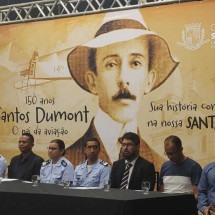 Santos Dumont, pai da aviação, vira "cidadão" de Santa Luzia - Jair Amaral/EM/D.A Press