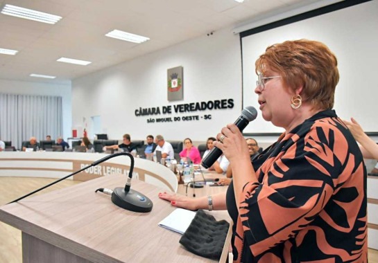 Capra ficou nove meses afastada do mandato -  (crédito: Tiarajú Goldschmidt/Câmara dos Vereadores de São Miguel)