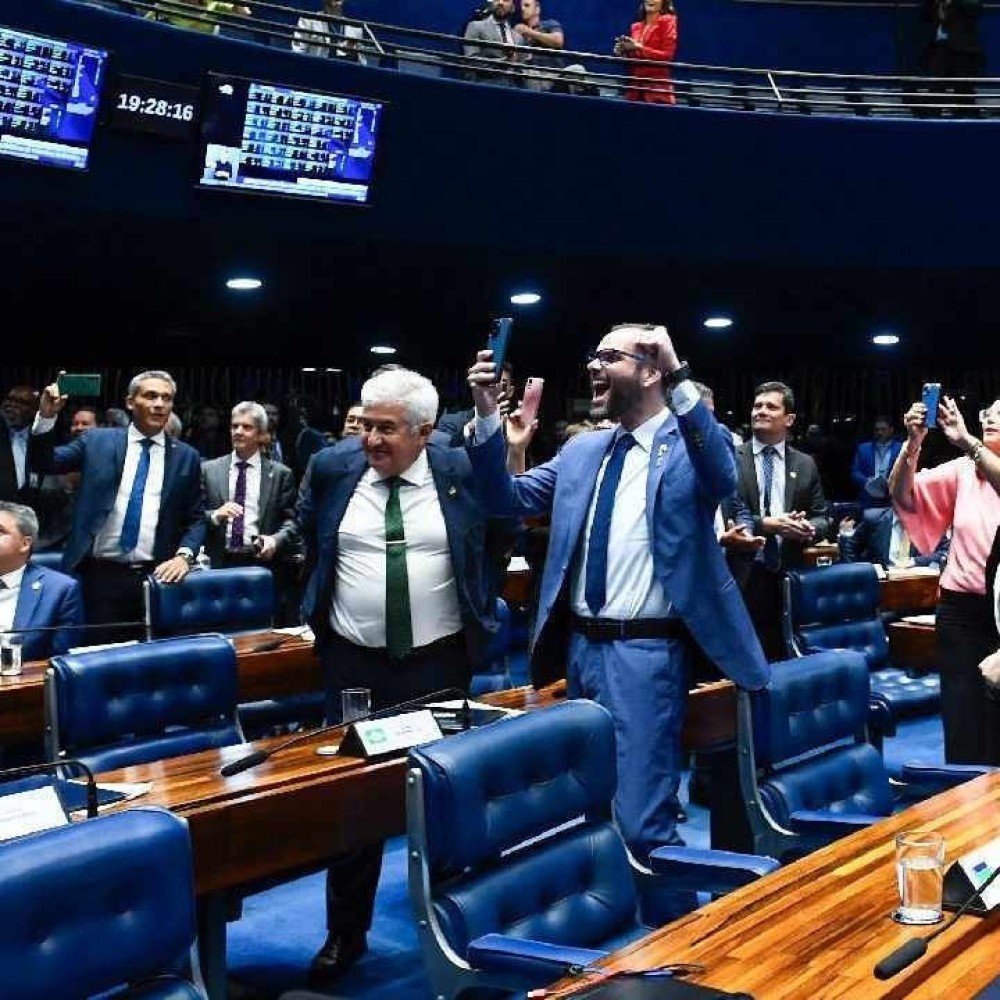 Vaga do STF: Vanderlan Cardoso e senadores do PSD receberão Flávio