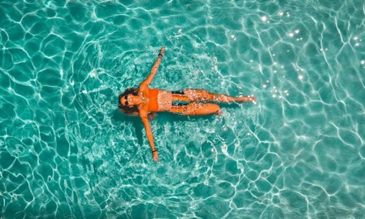  Aumento da temperatura e exposição prolongada ao sol: para manter uma pele saudável e livre de problemas durante os dias de calor excessivo é preciso uma rotina de cuidados -  (crédito: Drew Dau/Unsplash)