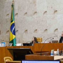 Aprovação de PEC agrava crise entre o Senado e o STF - CARLOS MOURA/STF