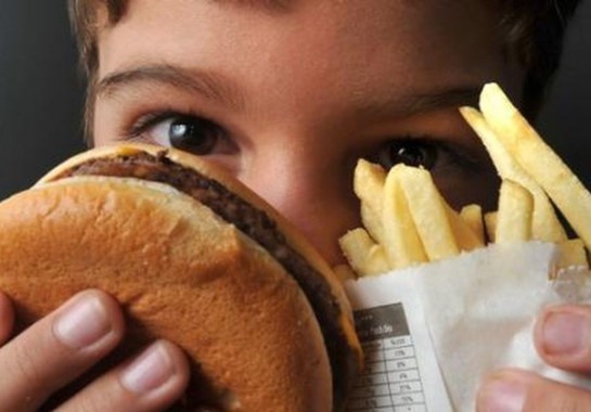 Obesidade cresceu em crianças e adolescentes brasileiras na pandemia -  (crédito: EBC - Saúde)