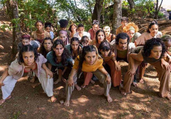 Bailarinos do Grupo Experimental de Dança, ligado ao Grupo Corpo, ensaiam quatro horas por dia e pretendem se tornar artistas da dança -  (crédito: José Luiz Pederneiras/divulgação)