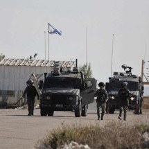 Israel prepara brinquedos, médicos e helicópteros para receber reféns do Hamas - Jaafar ASHTIYEH / AFP