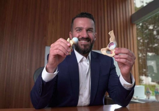 Ortopedista David Gusmão alerta para os perigos de ar horas do dia sentado e avisa para ter atenção com o quadril -  (crédito:  MF Press Global/Divulgação)
