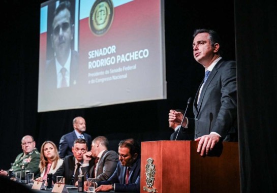 Pacheco afirma que objetivo das mudanças no STF é fortalcer o equilíbrio entre os Poderes -  (crédito: Pedro Gontijo/Presidência do Senado)