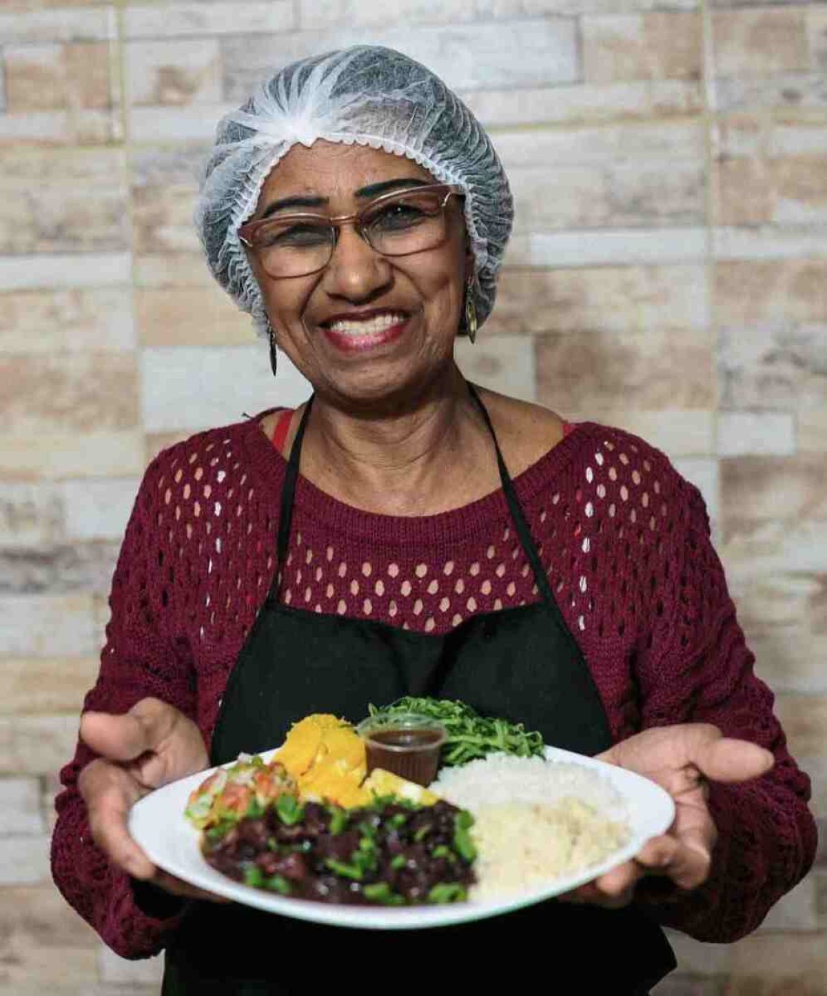 A famosa feijoada da dona Dirce está confirmada