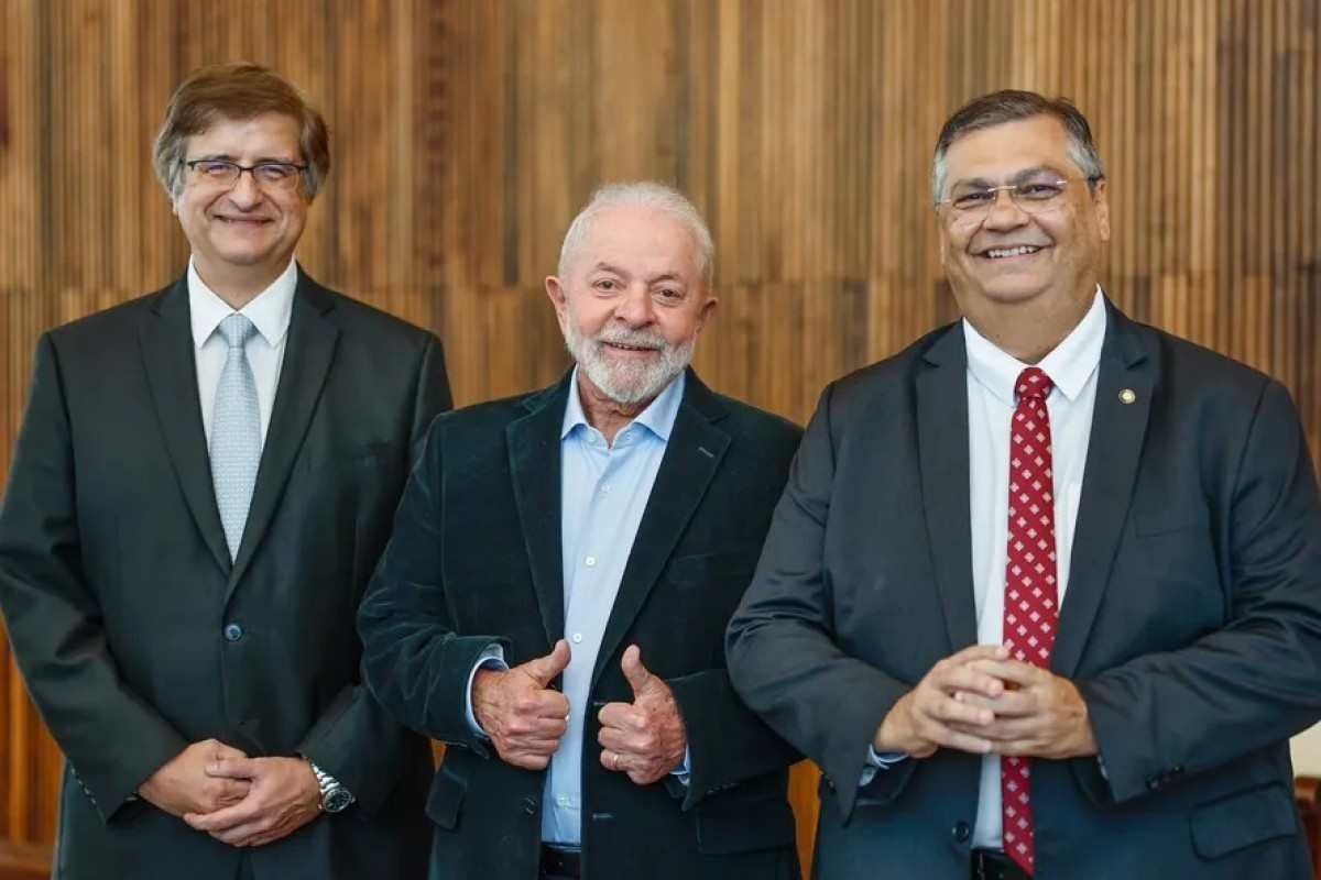 Lula indica Flávio Dino para o STF e Paulo Gonet para PGR