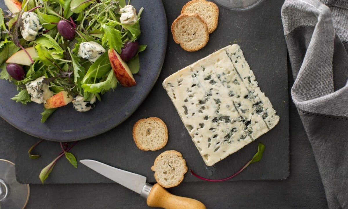Prazeres da França: saiba como cortar e provar os melhores queijos franceses - (crédito: Uai Turismo)