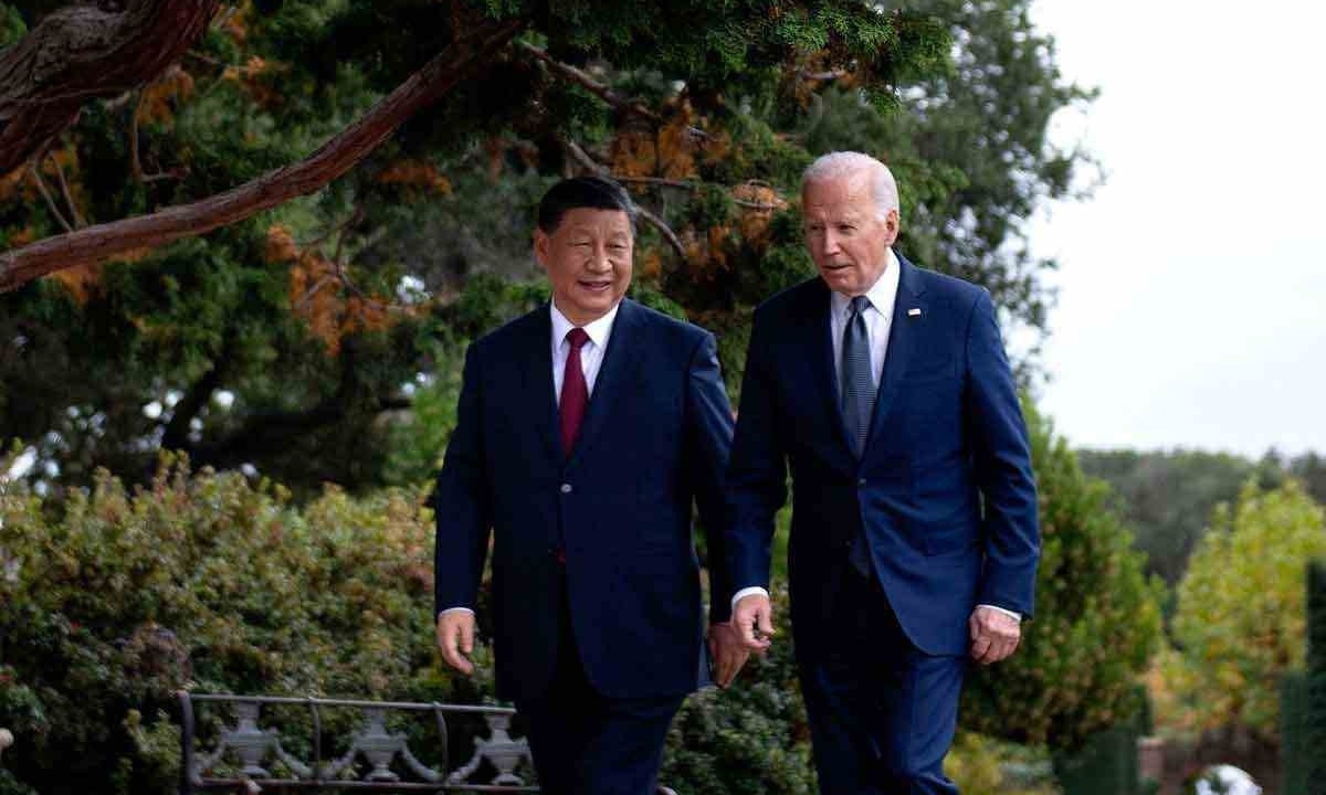 P
Xi Jinping e Joe Biden são os dois grandes ausentes na cúpula do clima em Dubai - (crédito: Brendan Smialowski/AF) P
Xi Jinping e Joe Biden são os dois grandes ausentes na cúpula do clima em Dubai - (crédito: Brendan Smialowski/AF)