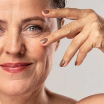 Mitos e verdades sobre a blefaroplastia - Freepik