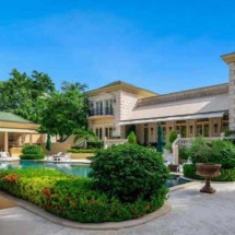 Conheça a nova mansão de Jeff Bezos em Miami, avaliada em R$ 400 milhões - Reprodução/ Bloomberg