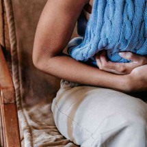 Março Amarelo: massagem é tratamento complementar contra endometriose - UFL/Reprodução