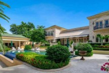 Conheça a nova mansão de Jeff Bezos em Miami, avaliada em R$ 400 milhões