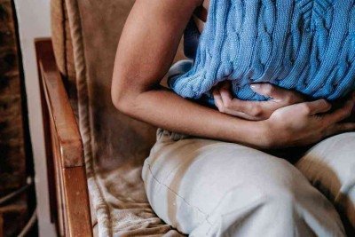 Cólicas estão entre os sintomas da endometriose -  (crédito: UFL/Reprodução)