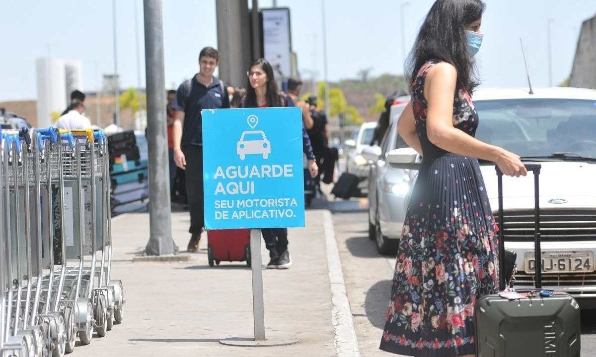 Motoristas de app tem cobrado taxa extras por usar ar-condicionado       -  (crédito: Gladyston Rodrigues/EM/D.A Press)