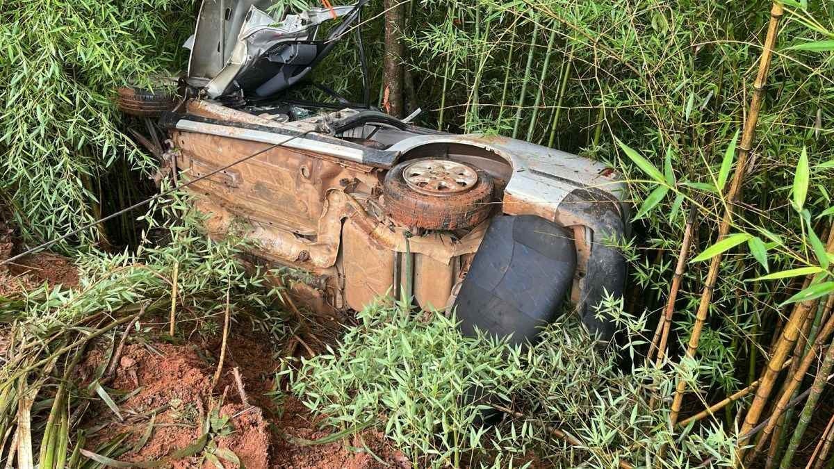 Motorista e passageiro morrem em acidente com caminhão na BR-265