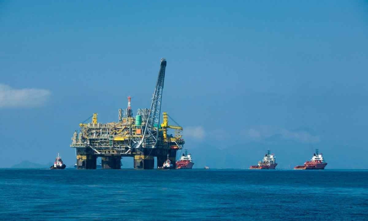 
Plataforma da Petrobras: Brasil pode passar a integrar a tradicional Opep -  (crédito: Felipe Dana/Petrobras)