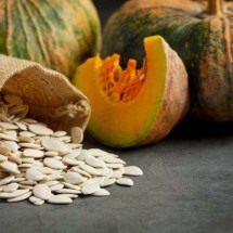 Conheça os benefícios da farinha de semente de abóbora para saúde cardiovascular  - jcomp/ freepik