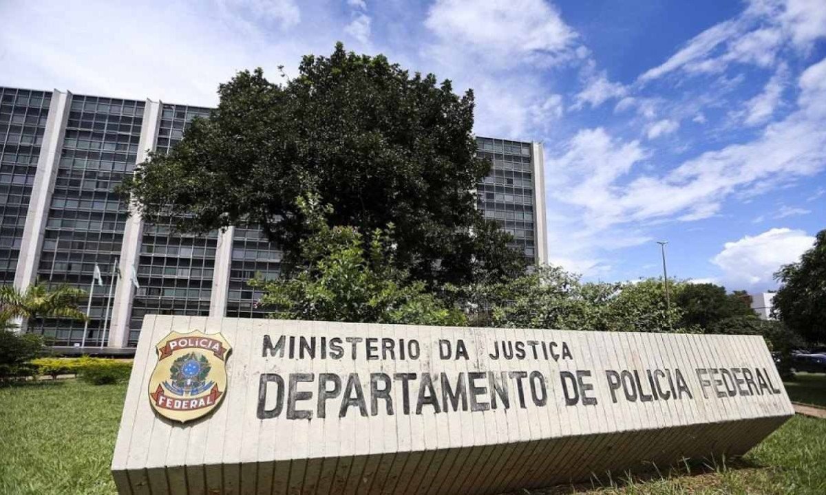 Sede da Polícia Federal em Brasília
- (crédito: Marcelo Camargo/Agência Brasil) Sede da Polícia Federal em Brasília
- (crédito: Marcelo Camargo/Agência Brasil)