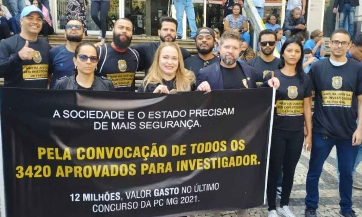 Grupo pede a convocação de todos os 3.420 aprovados para investigador -  (crédito: @aprovadosinvestigadorpcmg/Reprodução)