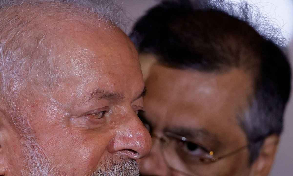 Ex-ministro da Secretaria de Comunicação Social no governo Dilma Rousseff, Thomas Traumann, diz à BBC News Brasil que indicação de Flávio Dino (à dir de Lula na foto acima) ao STF reforça 'bancada antibolsonarista' na Corte -  (crédito: Reuters)