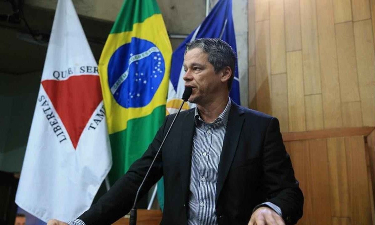 Vereador Queijinho apresentou requerimento para abertura da CPI -  (crédito: Divulgação/Aline Rezende/CMU)