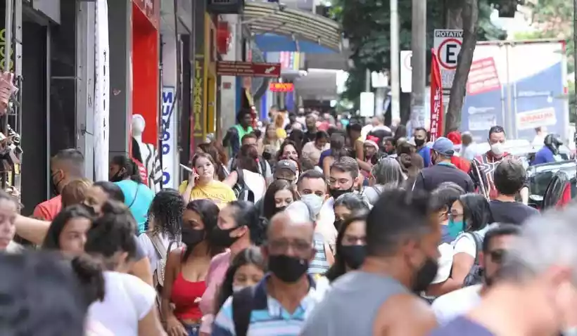 Transito de pessoas no comércio de Belo Horizonte -  (crédito: Edesio Ferreira/EM/D.A Press)