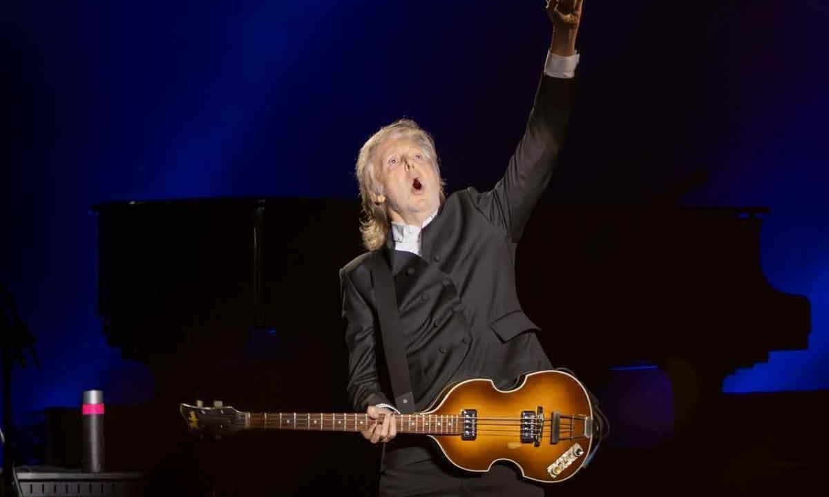 Paul McCartney brincou com o público, falou 