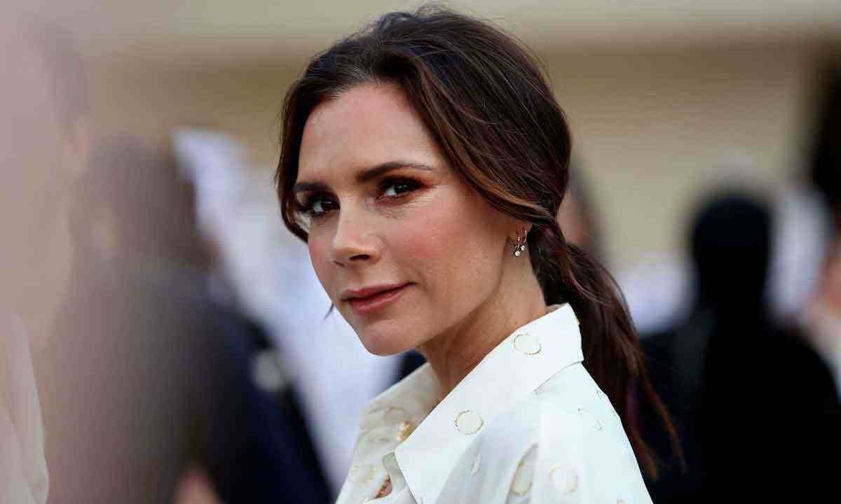 A cantora e estilista Victoria Beckham aderiu ao tratamento que promete pôr fim à celulite -  (crédito: Karim Jafaar/AFP)