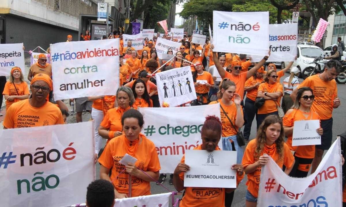 Protesto de mulheres contra a violência em Belo Horizonte -  (crédito: Jair Amaral/EM/D.A Press)