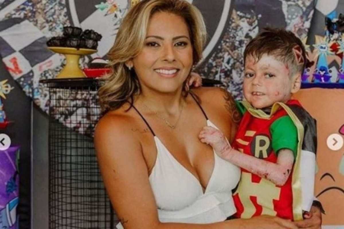 Mãe do menino Gui é assaltada na saída do jogo do Vasco