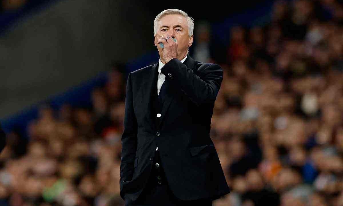 Carlo Ancelotti, técnico do Real Madrid, tem documento assinado com a CBF, sem valor jurídico, para assumir a Seleção Brasileira em junho -  (crédito: OSCAR DEL POZO / AFP)