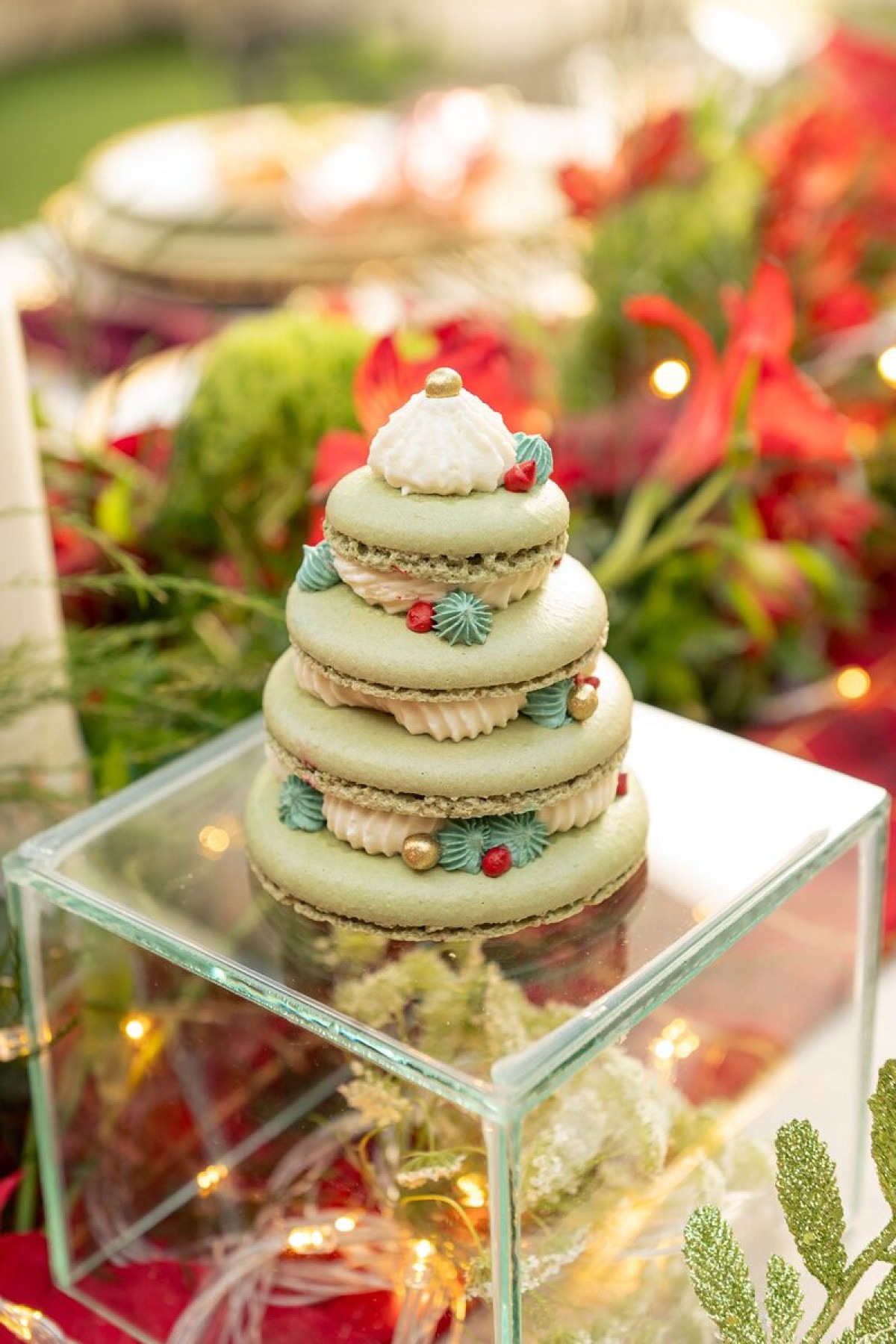 O doce de Natal da Espetacular Doce apresenta uma forma diferente de comer macarons: empilhados e com recheio do lado de fora 
