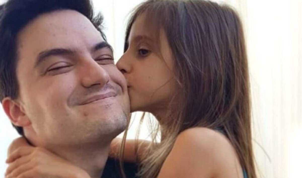 Felipe Neto revela ameaças de morte à irmã de seis anos